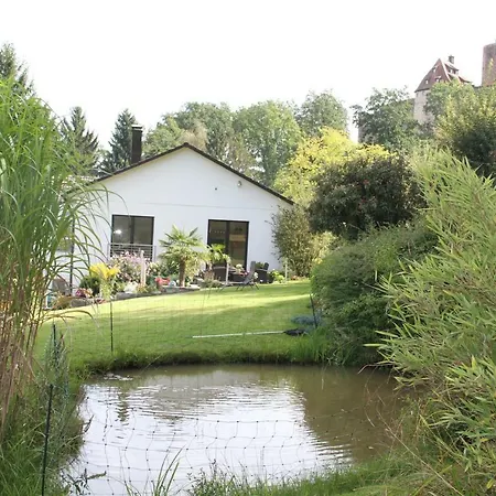 Apartment Mit Burgblick Im Gruenen, Familie Held